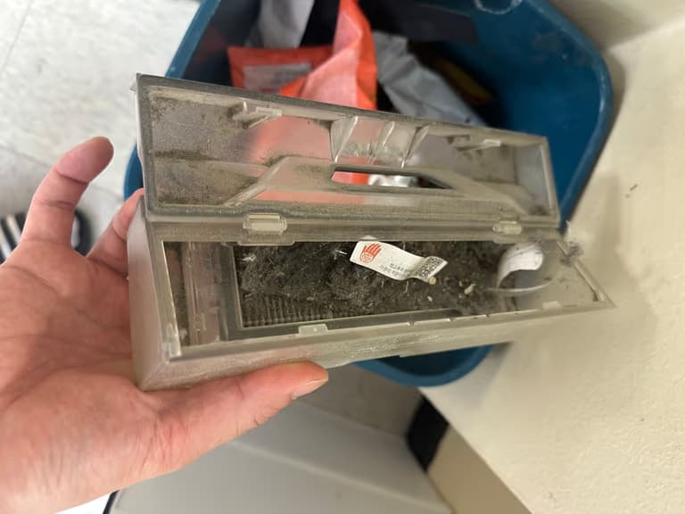 학교 교실에 로봇 청소기 돌리기-3