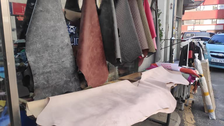 신설동 가죽샵 추천 - 모두다 인터네셔날-3