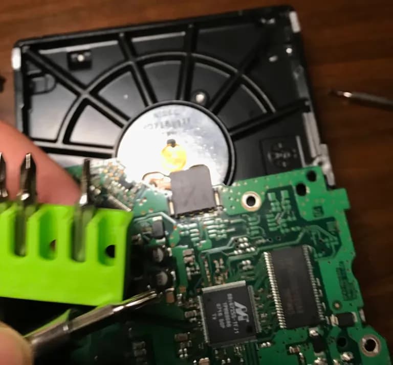 안쓰는 하드디스크 안전하게 처리하기-8