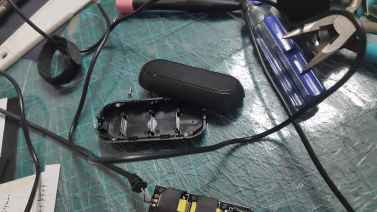 차량용 블루투스 리시버 LBT-990 Aux 단자 수리-1