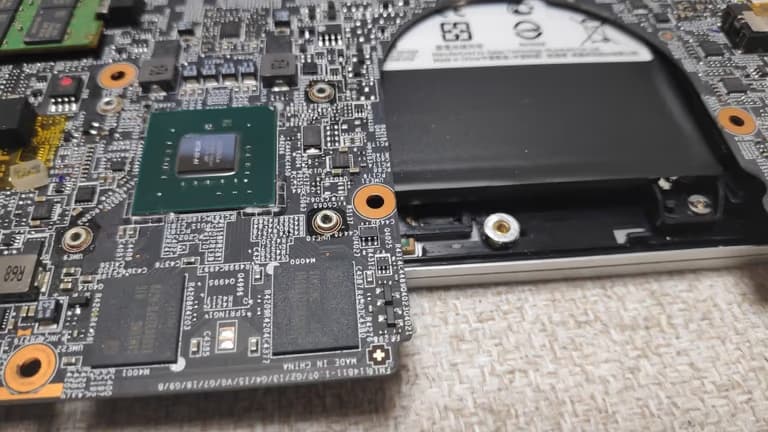 MSI Prestige PS42 8RB 서멀그리스 작업기-14