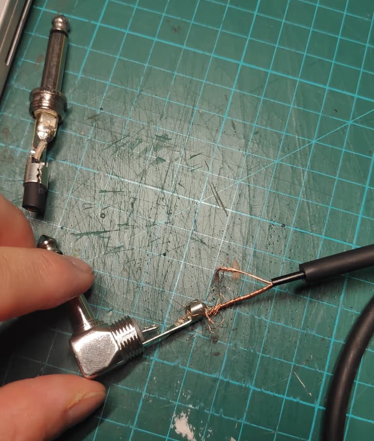 엠프 케이블(5.5 케이블) 수리하기-1