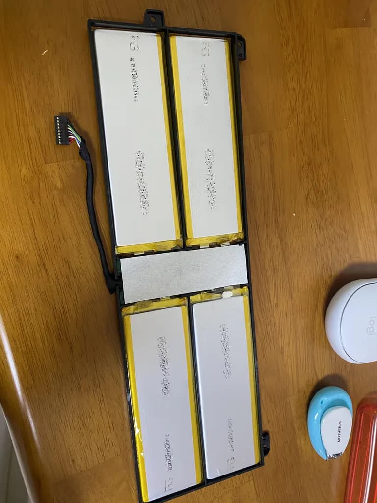 MSI PS42 8RB 노트북 베터리 교체 후기-12