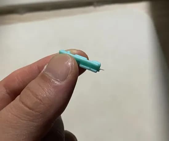 발가락에 난 물혹 - 결절종 짜보기-2