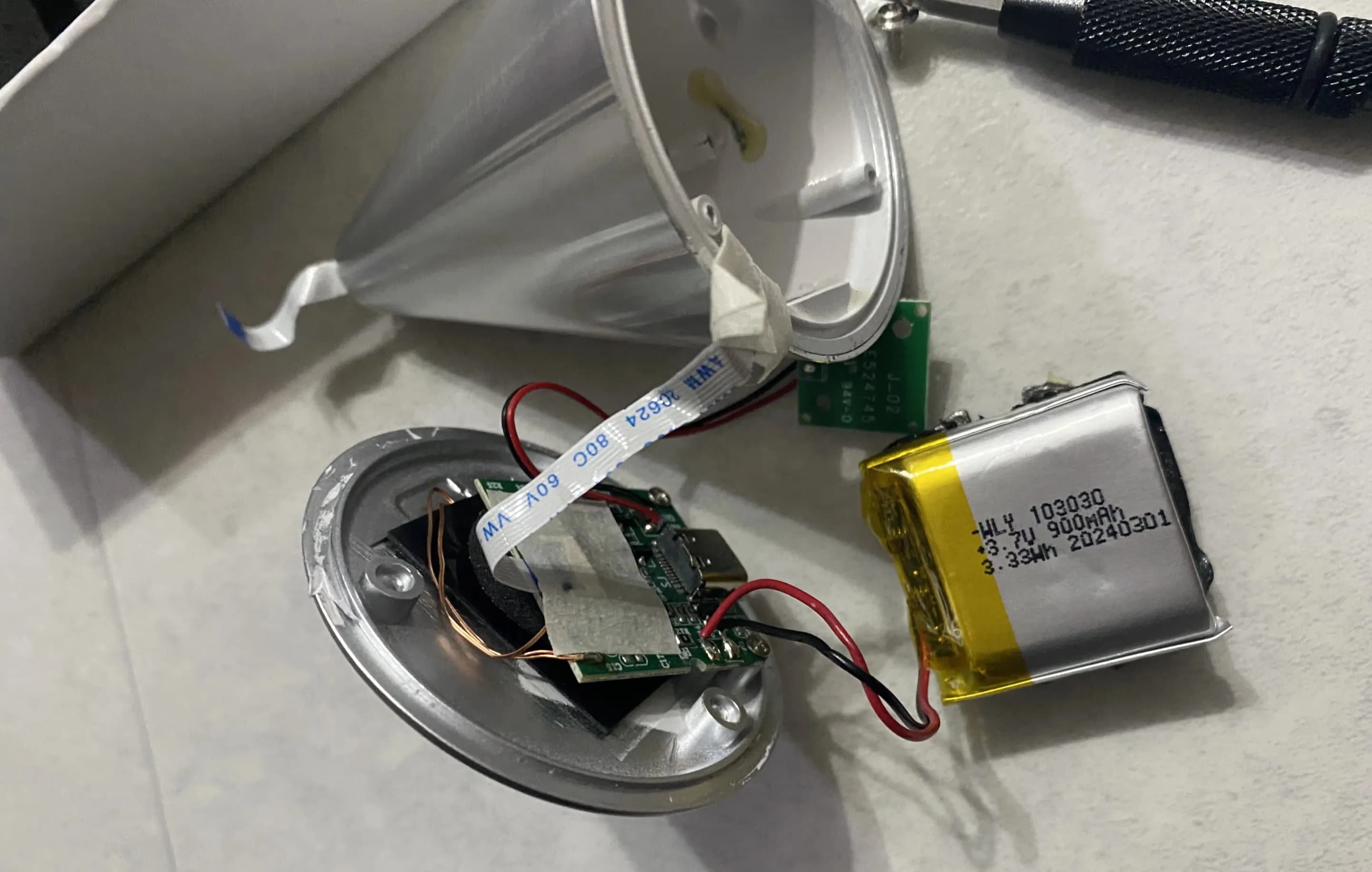 Disassembling and Repairing the LEXON MINA Lamp-6