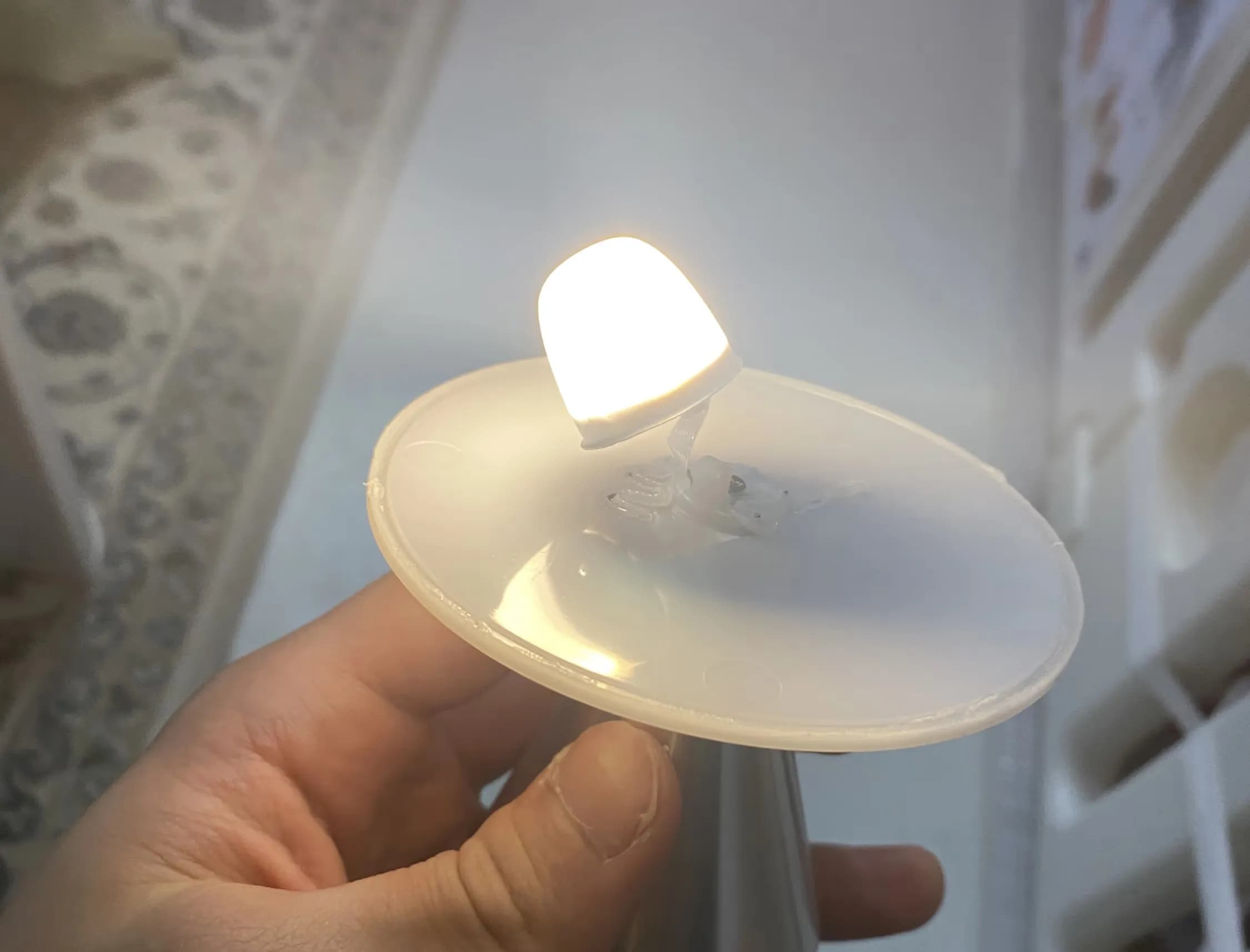 Disassembling and Repairing the LEXON MINA Lamp-12