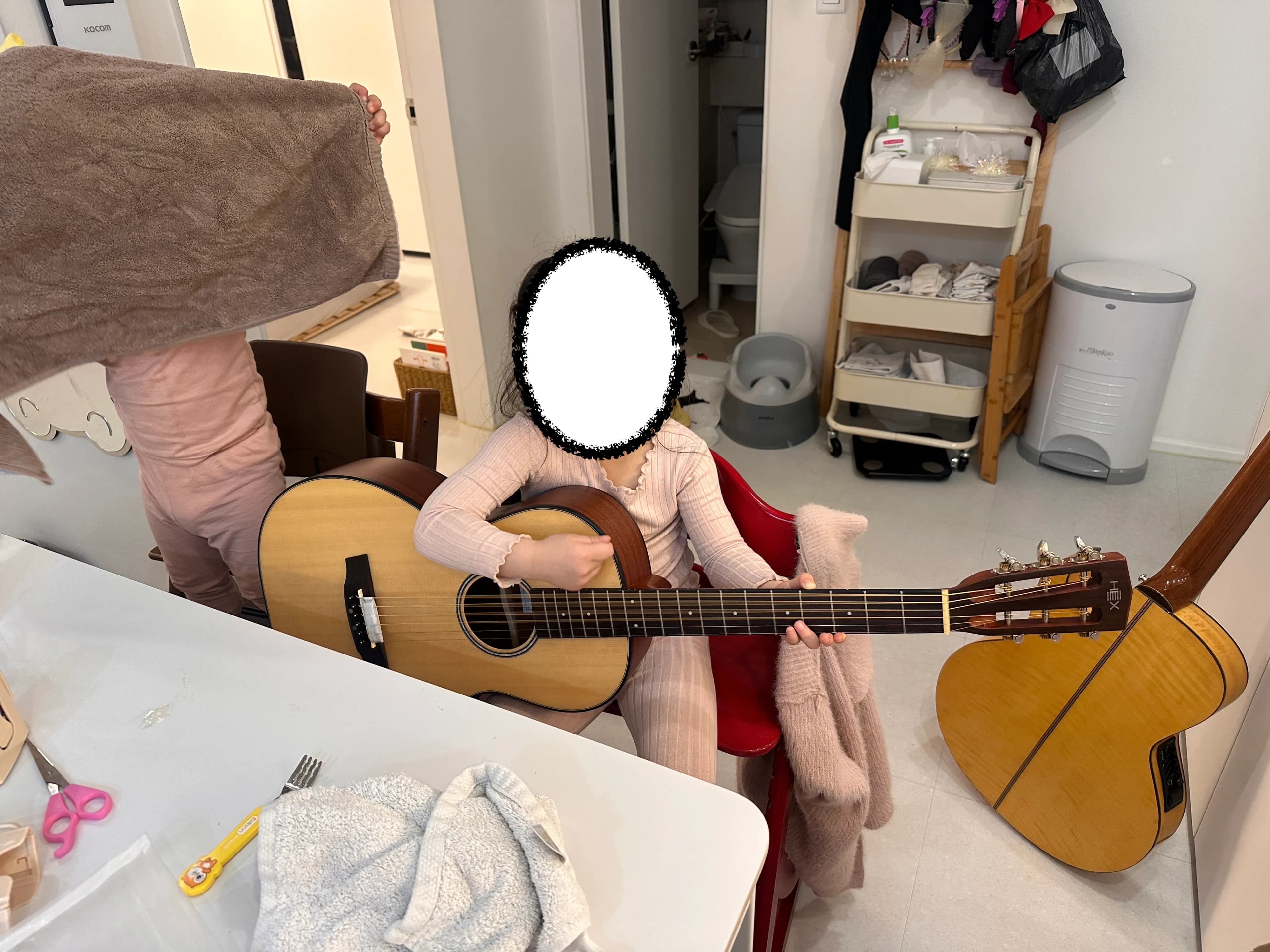 만 4세 아기용 기타 추천 - HEX BB100S vs HEX HIVE P100 M-3